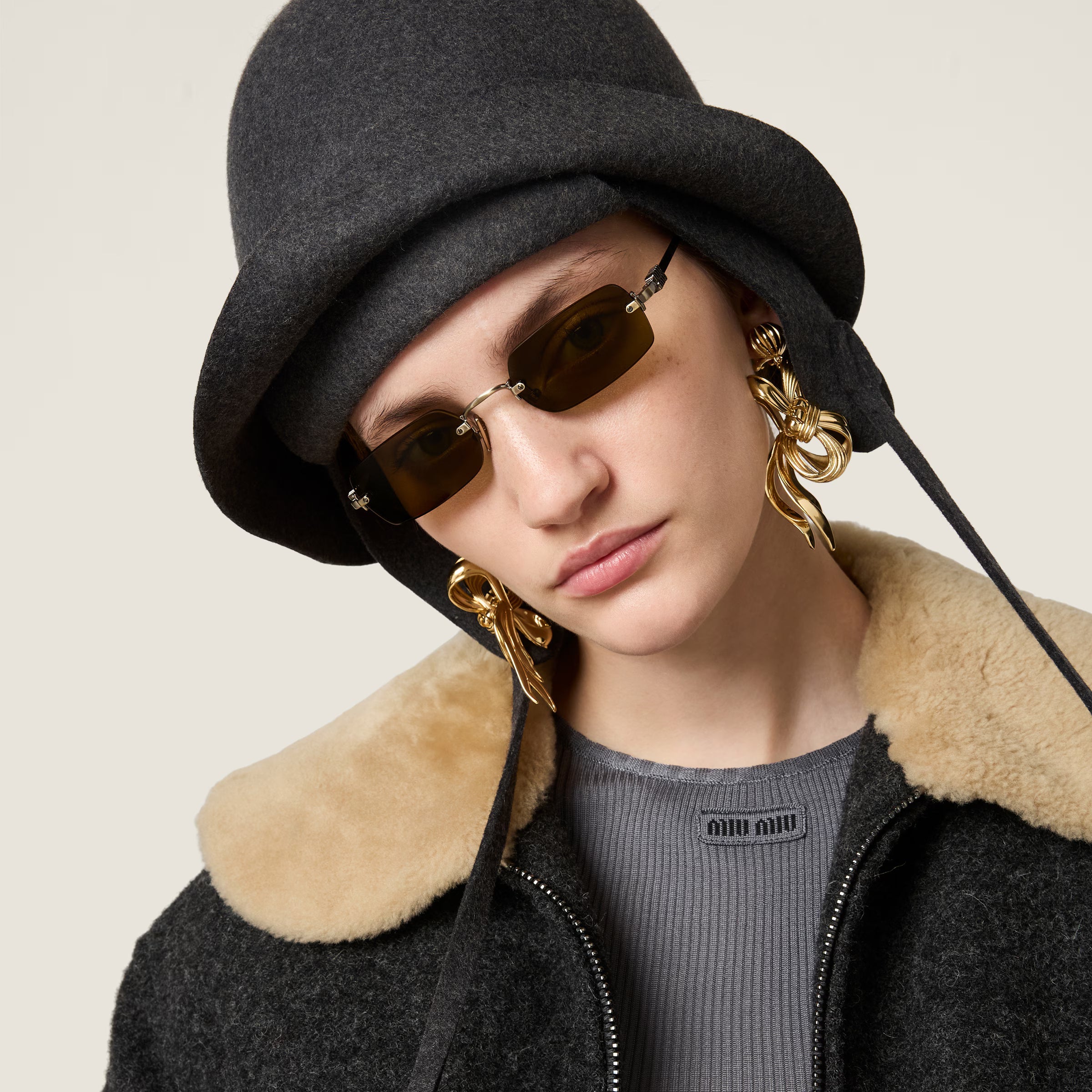 Lunettes de soleil Miu Miu 56ZS Eyewear
